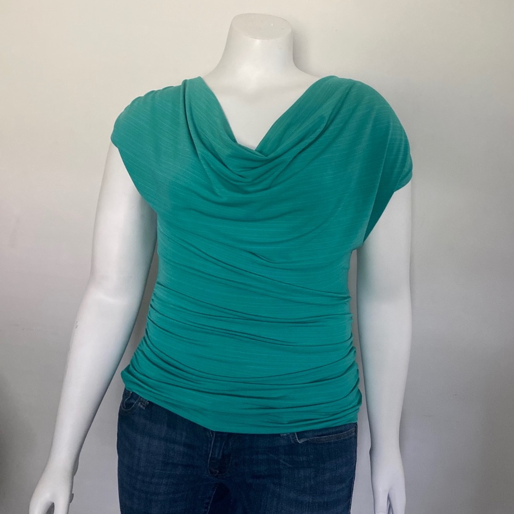 Teal top
